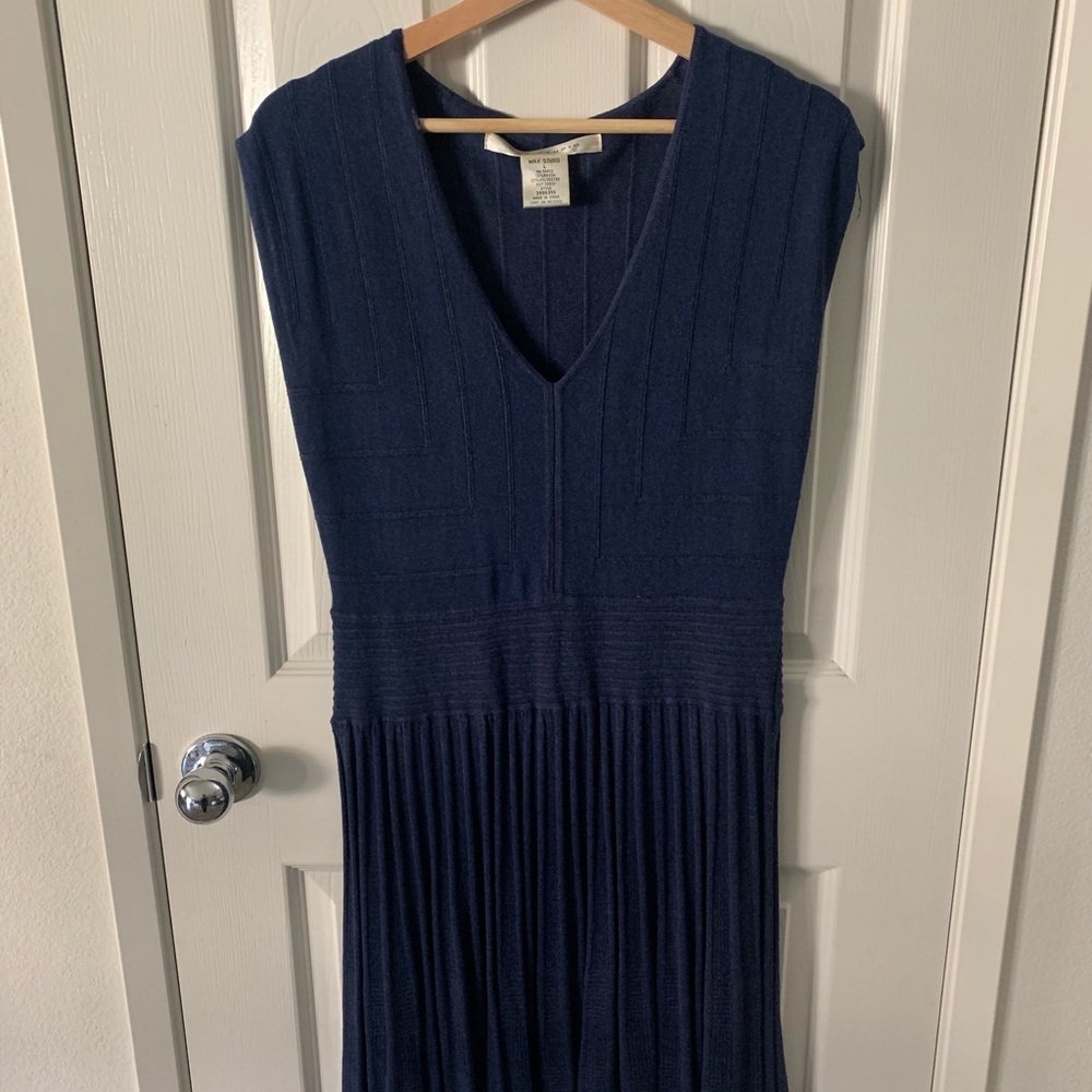 Blue dress